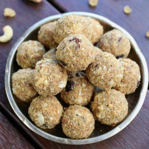 Shuddh Gond Ka Laddu